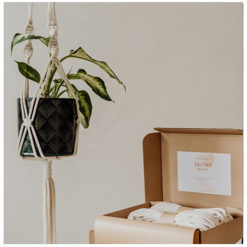 diy kwietnik makrama.jpg