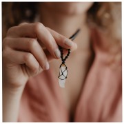 AMULET OBFITOŚCI4.jpg