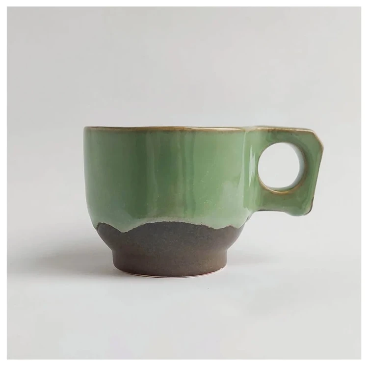 jira ceramics espresso zieony kubek 250ml 1a.jpg